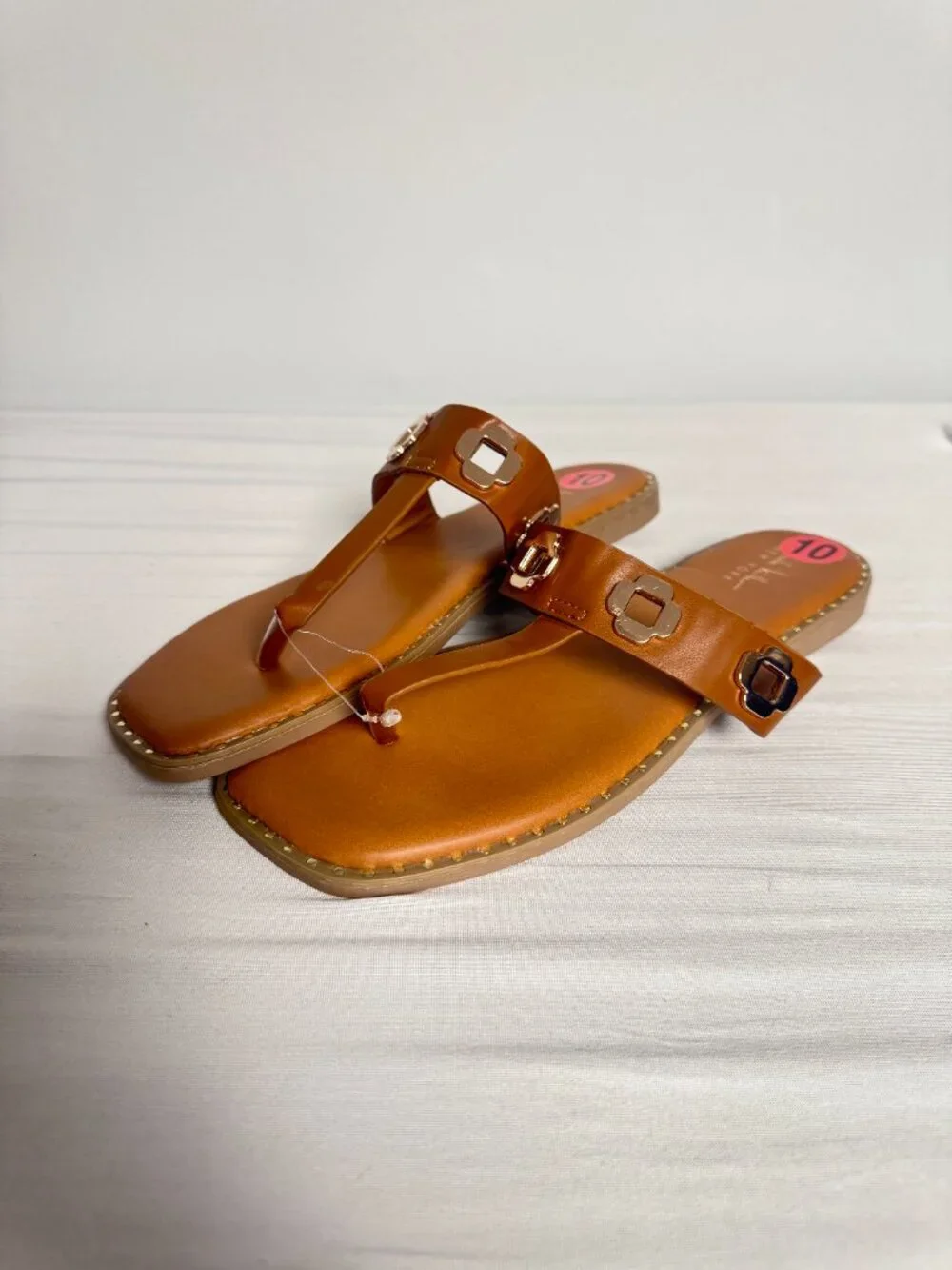 NEW 10 Nicole Miller New York Korey Cognac Studded Thong Sandals Gold Hardware